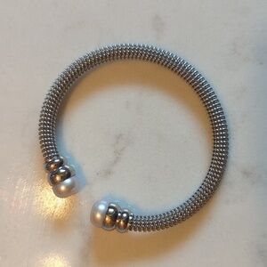 Silver pearl bracelet chunky